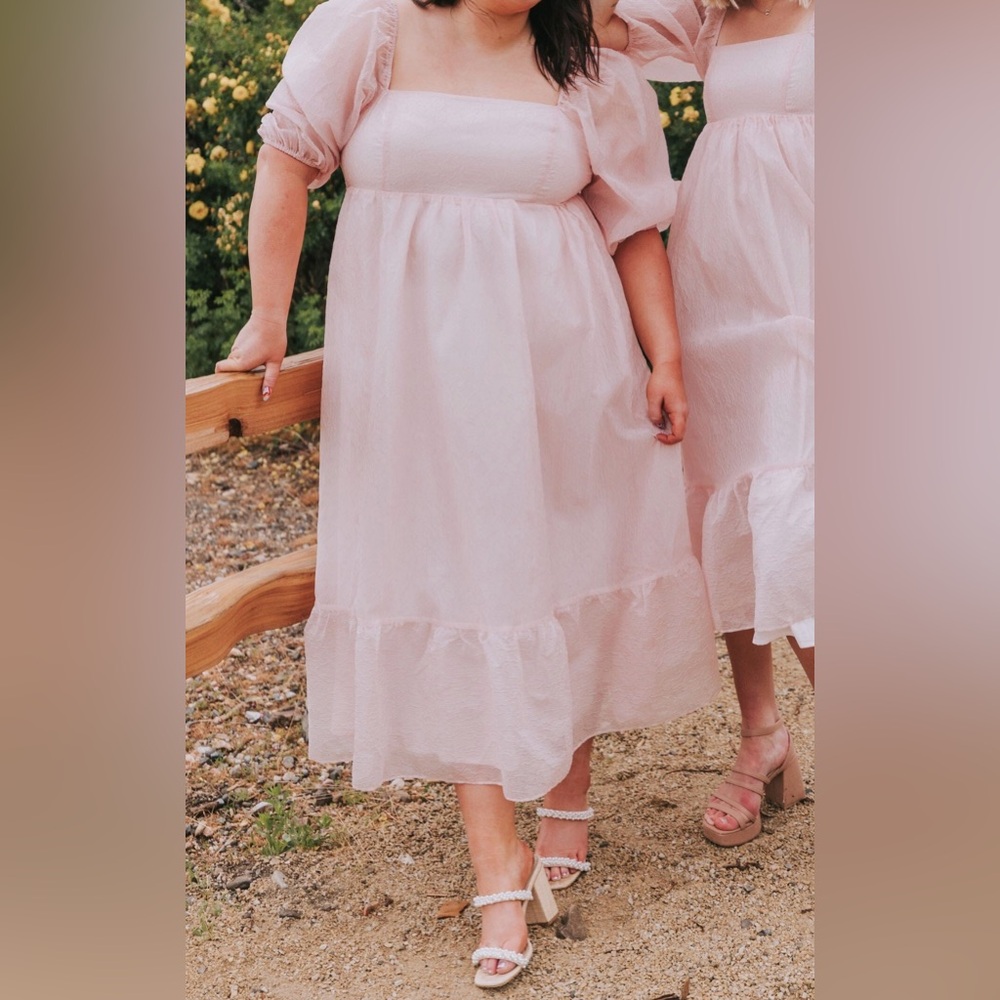 Elegant Pink Midi Dress